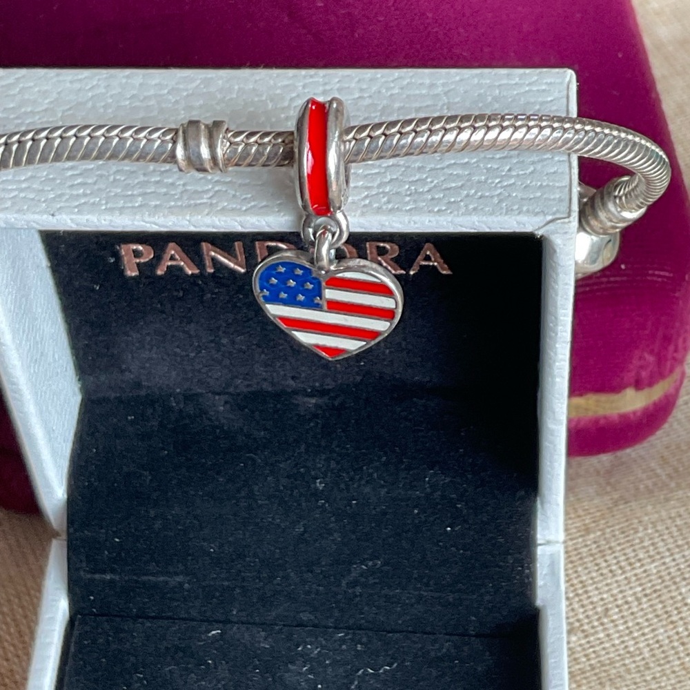 Pandora Heart Charm with Flag Design - Picture 9 of 9